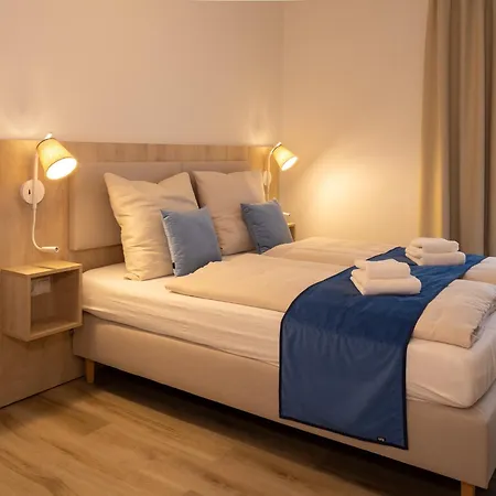 Fairschlafen Boutique Dreibett Kapitänszimmer 1-02, Sauna, Fitness *